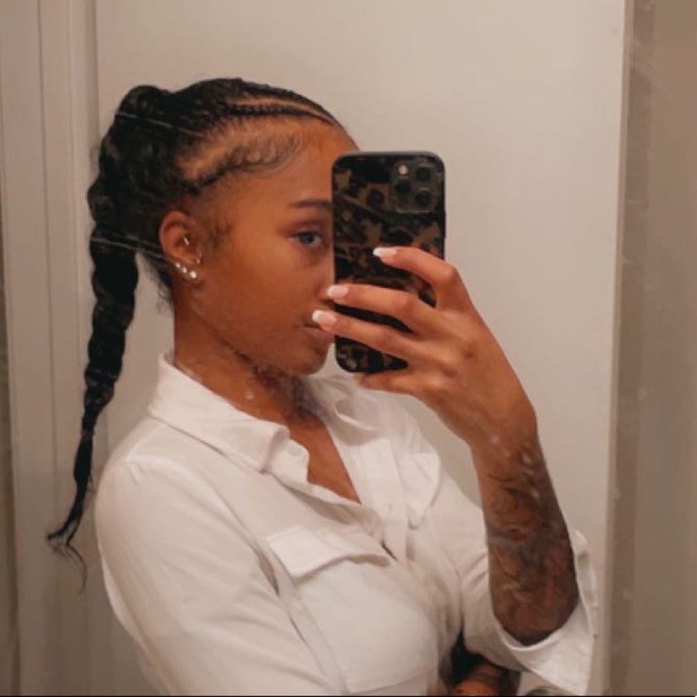 Meet your Posher, Lindsey